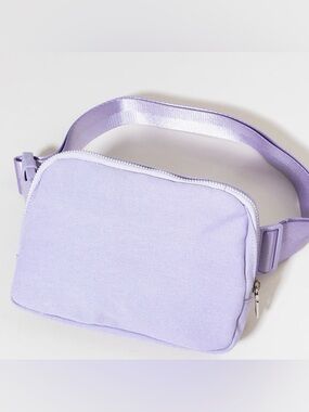 💜New Francesca’s Phoebe Crossbody Lilac Fanny Pack💜